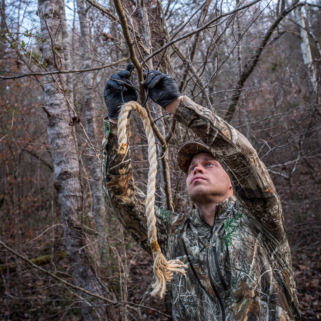 Wildlife Research Golden Rope Scent Rope & Active-Branch Holder Combo